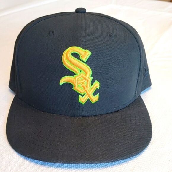 Chicago White Sox Fitted Hat - Picture 1 of 9